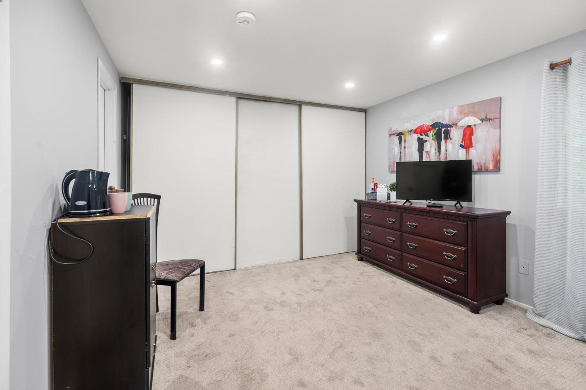 Rooming House In Scarborough By Globalstay * Markham