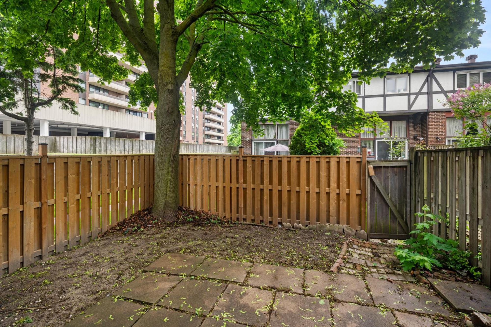 Rooming House In Scarborough By Globalstay Guest house