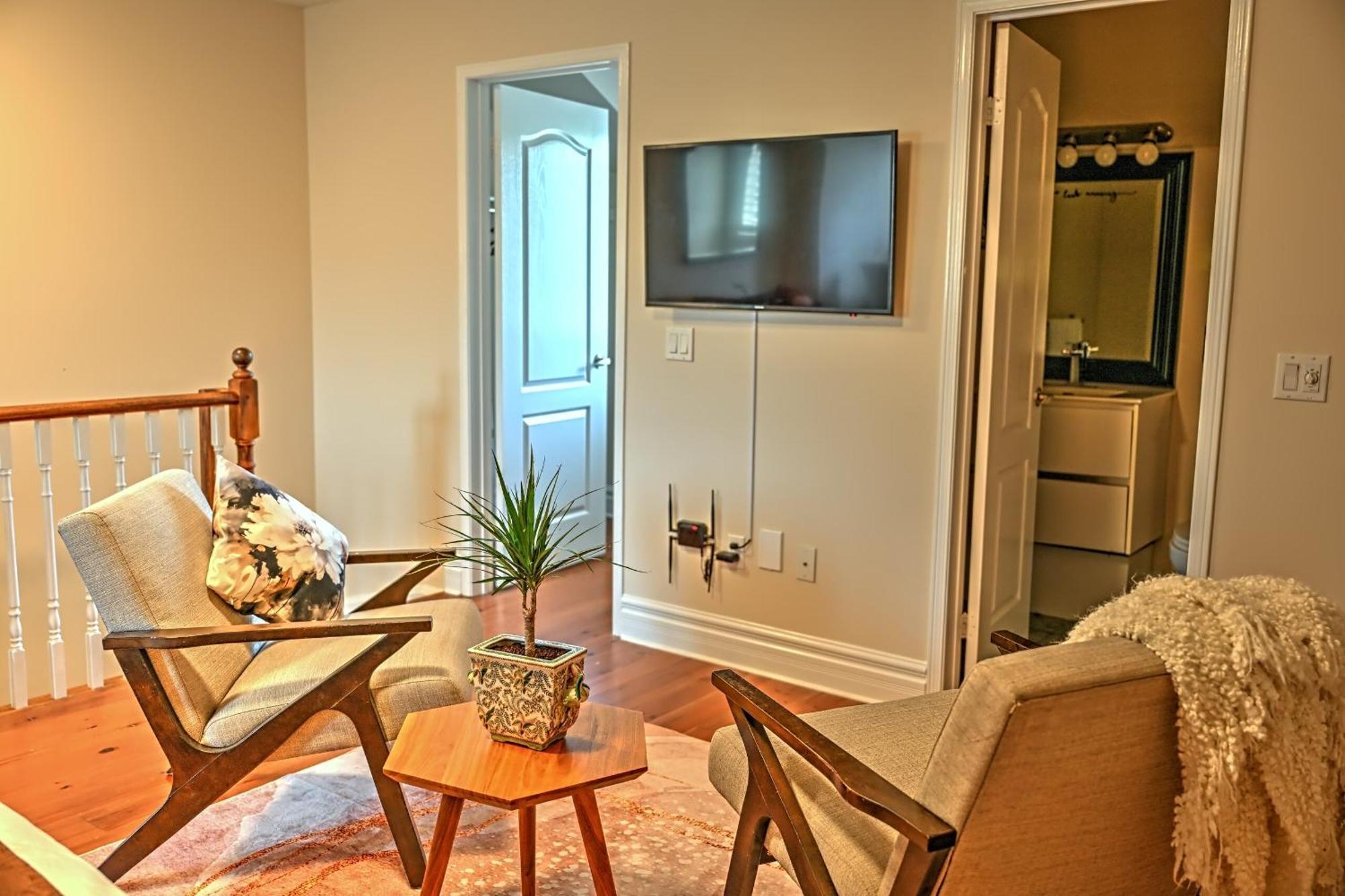 Welcome Home! Acores Bed & Breakfast Toronto