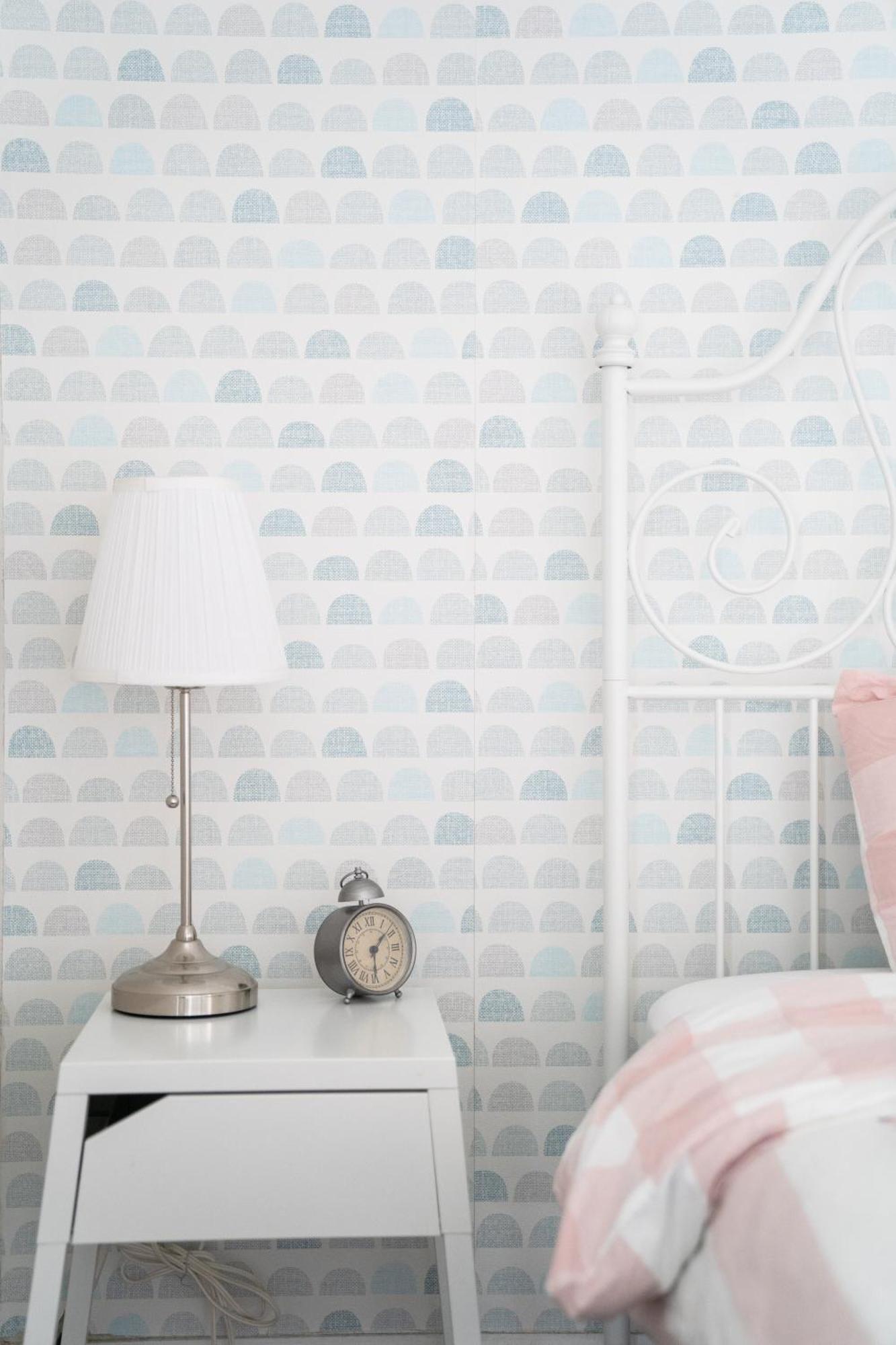 Bright And Quiet Bedroom Near Subway, Koreatown And Uoft Homestay