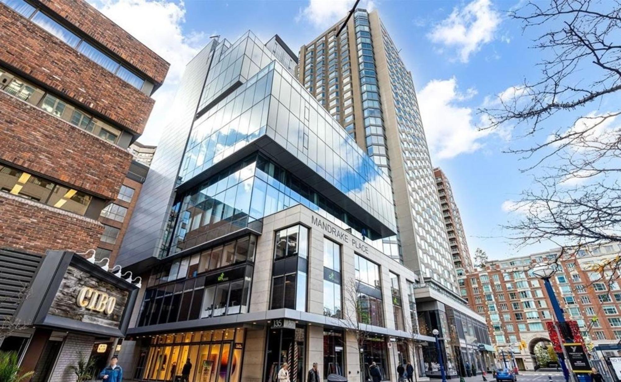 Luxury 2-bedroom In Yorkville With The View In Downtown * Toronto