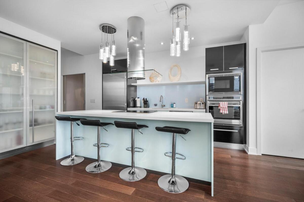 Rentx Waterfront Private Elevator Penthouse * Toronto