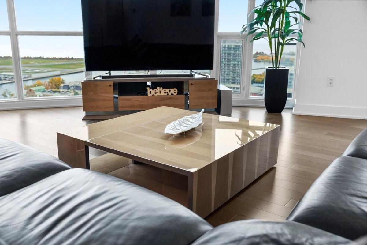 Rentx Waterfront Private Elevator Penthouse *