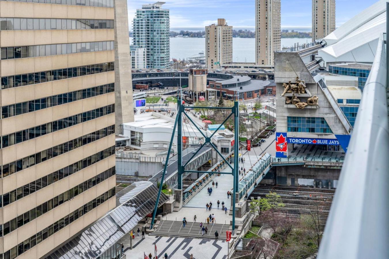 Cn Tower View 2 Bed Near Rogers Centre, Scotiabank, Mtcc Ferienhaus
