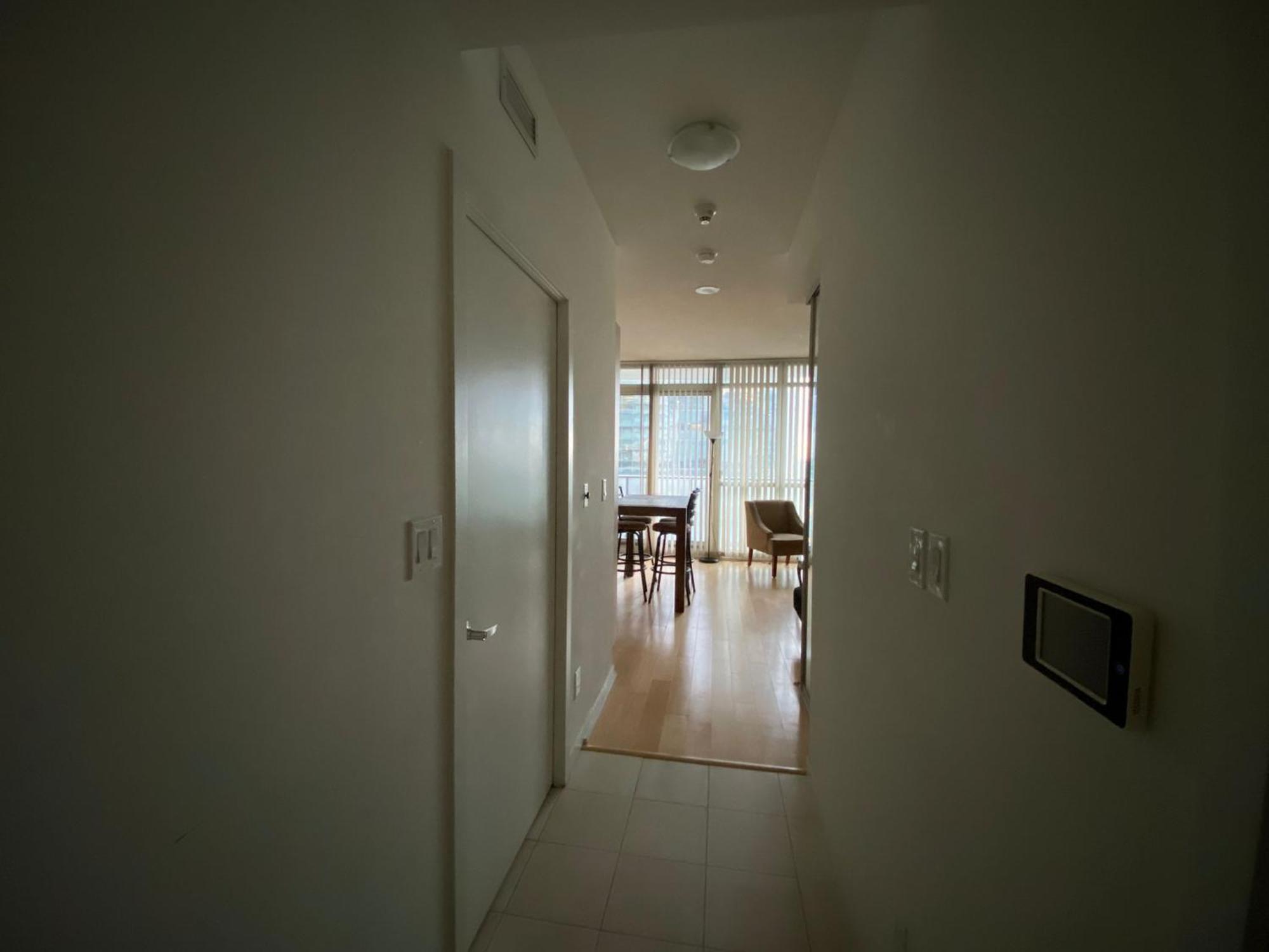 Apartment Monarch Residences Toronto