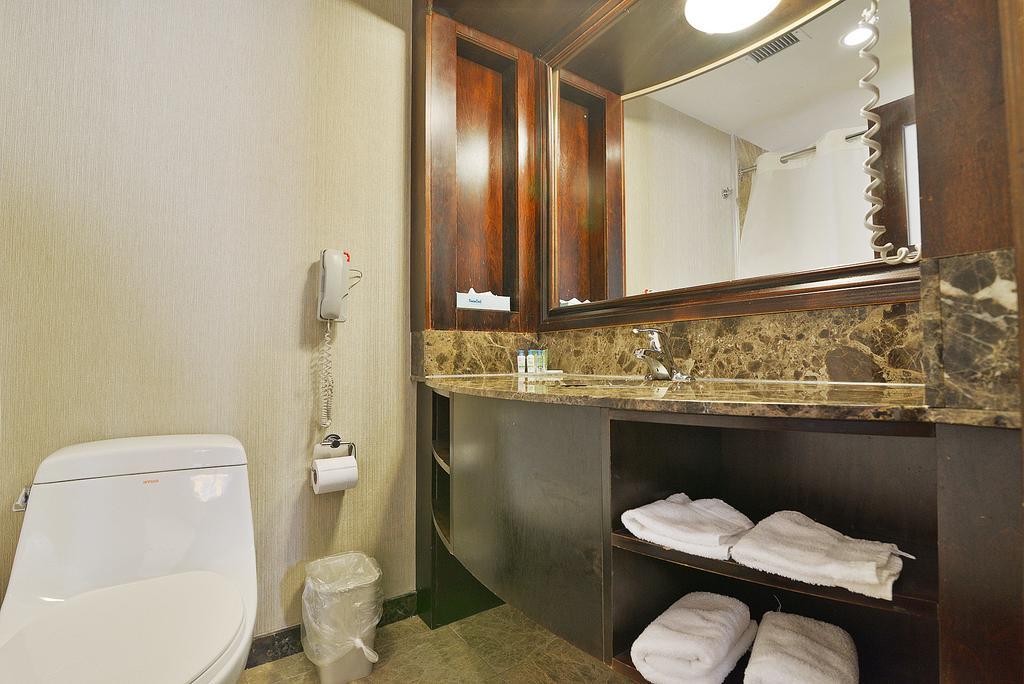 Hotel Woodbine & 3*