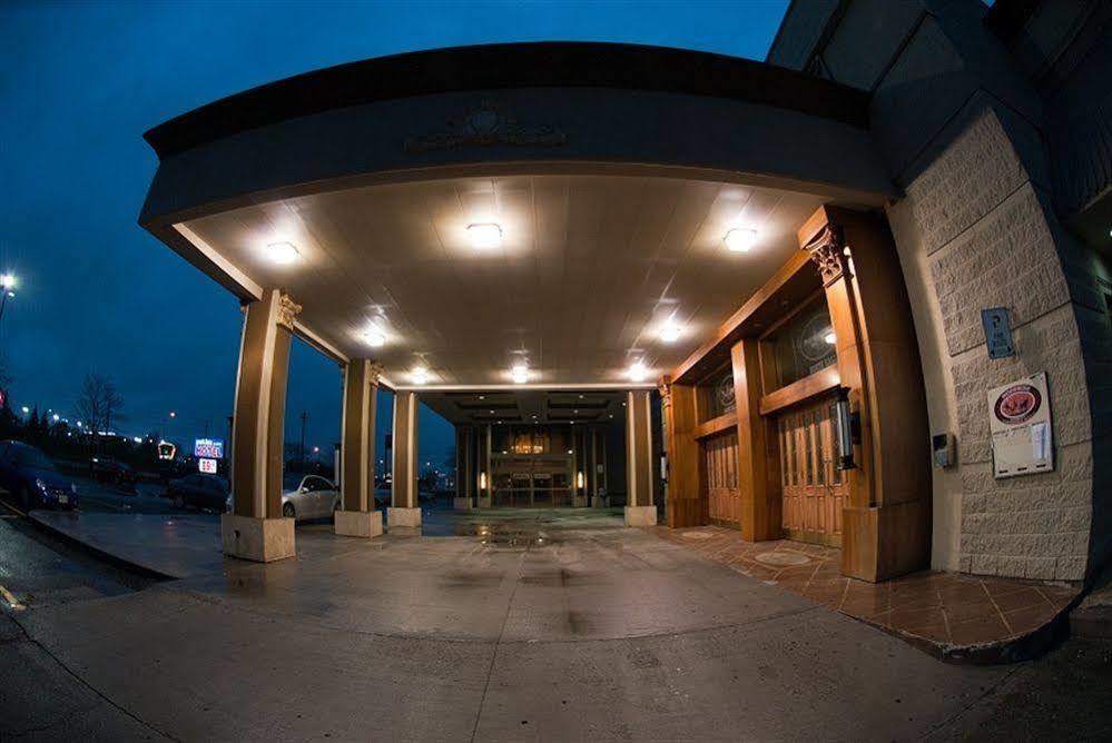 Woodbine & Toronto