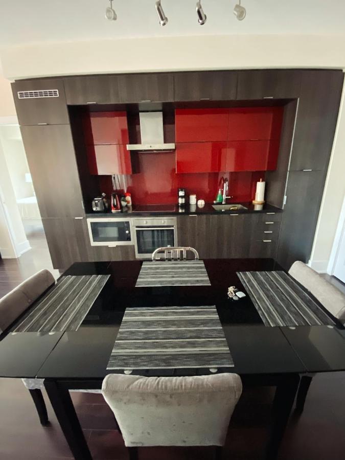 Apartment Luxury On Cn Tower